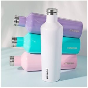 Corkcicle white